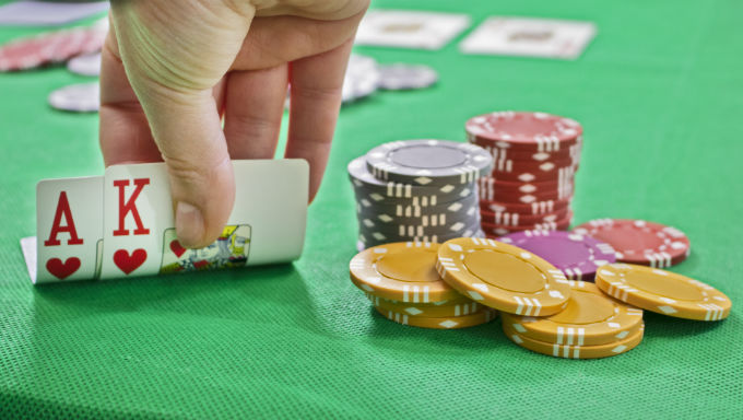 A Guide on How to Be Safe While Playing Online Casinos